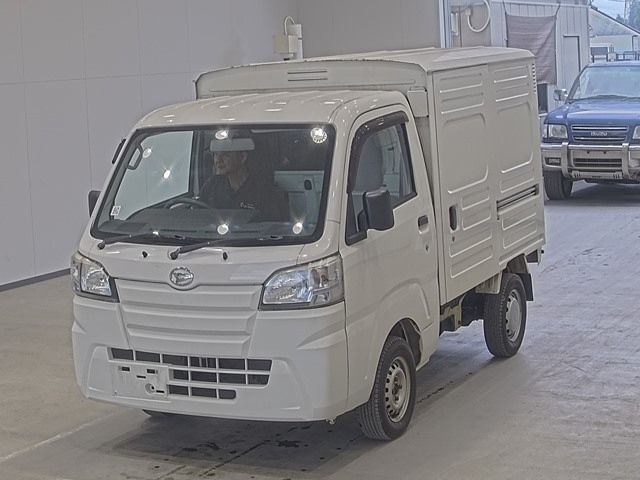 20440 DAIHATSU HIJET TRUCK S510P 2015 г. (ARAI Oyama VT)